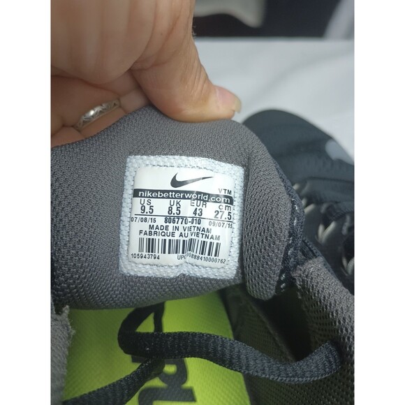 Nike Excellerate 4 Black Mens 9.5 Athletic Running Shoe AirMax Work Gym - Picture 6 of 7